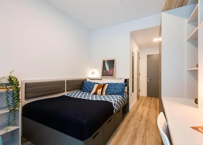 Yugo Explore - Highfield Park * ダブリン