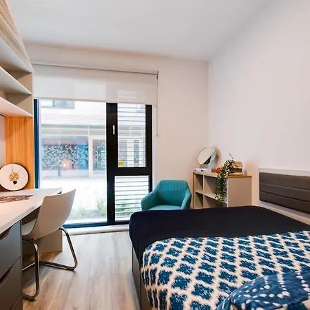 Yugo Explore - Highfield Park Apartment Dublin